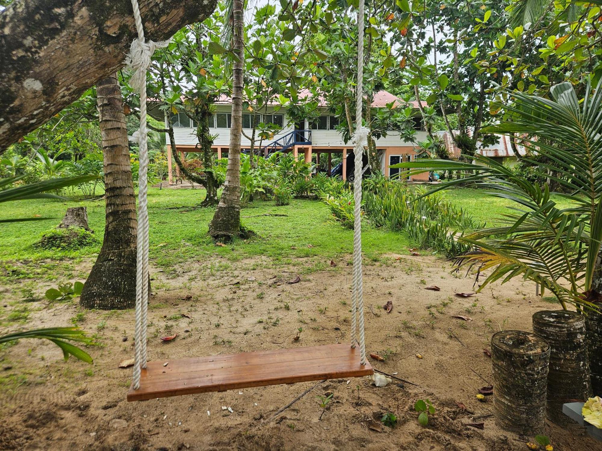 Drago Beach House - Private Beach Boca del Drago Eksteriør bilde