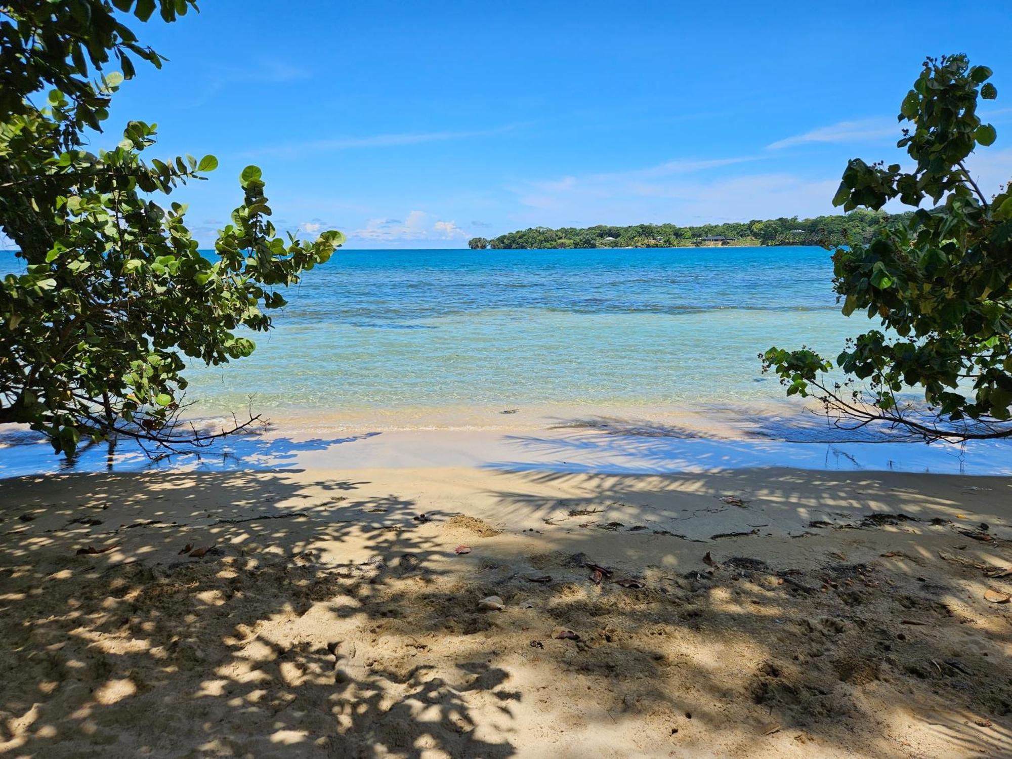 Drago Beach House - Private Beach Boca del Drago Eksteriør bilde